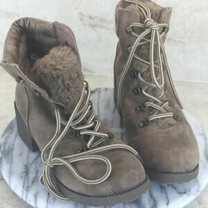 Rock & Candy Vegan Suede Faux-Fur Lined Booties Women's Size 7.5